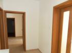 Прекрасан стан са погледом од 143 м2 и 4 спаваће собе у Сеоци у близини Будве