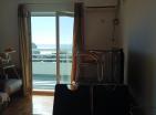 Superbe appartement avec vue sur la mer avec une chambre à Petrovac à seulement 10 minutes de la mer