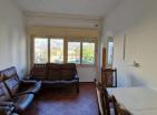 1 camera da letto 40 m2 vicino al mare a Tivat in posizione privilegiata