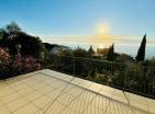 Impresionante terraza con vistas al mar Casa de 2 plantas 85 m2 cerca de la playa
