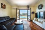 Lux stan u Rafailovići, prvi red s prekrasnim pogledom na more
