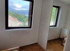 Duplex côtier parfait de 97 m2 à Dobrota, Kotor avec 3 chambres et vue sur la mer