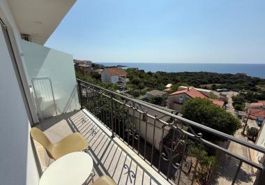 Запањујући стан од 50 м2 с погледом на море у утеху изнајмљен је туристима