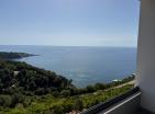 Διαμέρισμα με θέα στη θάλασσα 45 τ. μ. στη Ντόμπρα Βόντα κοντά στην παραλία