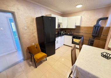  σπίτι προς πώληση στο Μπαρ