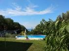 Villa medencével a Rezevici 100 méterre a tengertől