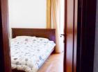 Apartament me 3 dhoma gjumi në Budva me pamje nga deti pranë Kuzhina restorant