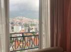 Veliko panoramsko toplo stanovanje v Budvi, Babin Do