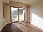 Dvě ložnice byt s panoramatickým výhledem na Budva, 250 m taky moře