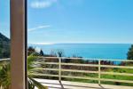 Razprodan : Moderno stanovanje v Seoca z 2 spalnicama in panoramski pogled na morje