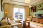 Lux amplio apartamento en Tivat con 2 badrooms y 2 wc