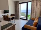 Jednoizbový byt 40 m2 s nádherným panoramatickým výhľadom na more v Sutomore