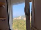 Apartman sa odvojenom spavaćom sobom i pogledom na more u Петроваце