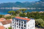 Двустаен апартамент в hotel dona Ластва 38м2 в мезонет с изглед към морето