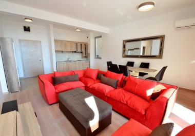 Slnečný a útulný byt 92 m2 v Przno, 200 od mora