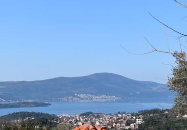 Οικόπεδο προς πώληση στην Kavach 4500м2 με εκπληκτική θέα στο Tivat Bay