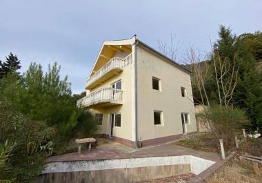 Nový byt v Kavac, Tivat s krásným výhledem