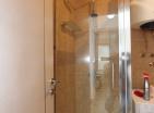 Vypredané : Apartmán s 3 izbami v pokojnej oblasti Budva 800 m od mora v novostavbe