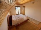 Sold out : Ζεστό τούβλο ηλιόλουστο σπίτι στο Zablyak με πανοραμική θέα στην κοιλάδα